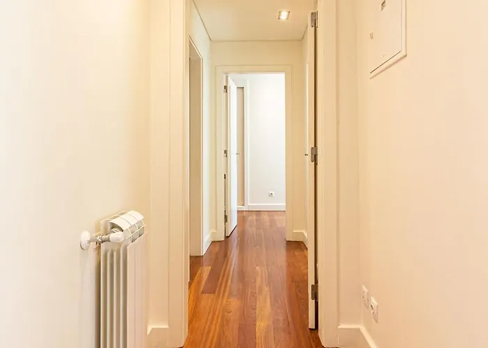 Appartamento Exclusive Chiado Deluxe, Elegant & Spacious 3 Br Lisbona