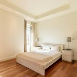 Apartment Exclusive Chiado Deluxe, Elegant & Spacious 3 Br *
