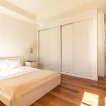 Exclusive Chiado Deluxe, Elegant & Spacious 3 Br Apartment *
