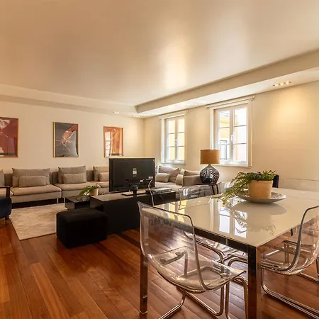 Exclusive Chiado Deluxe, Elegant & Spacious 3 Br Διαμέρισμα *