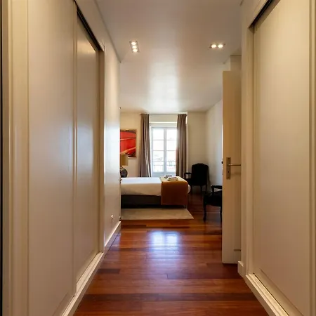 شقة Exclusive Chiado Deluxe, Elegant & Spacious 3 Br Lisboa