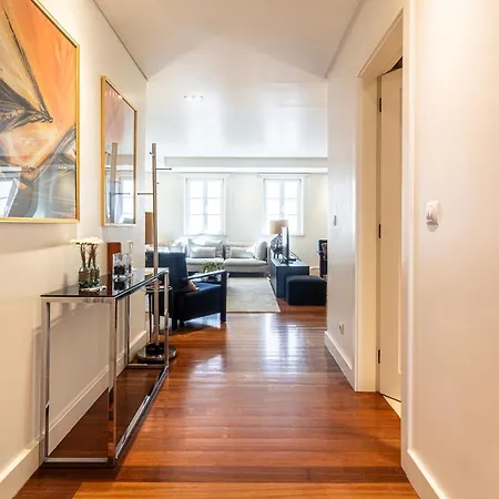 شقة Exclusive Chiado Deluxe, Elegant & Spacious 3 Br Lisboa
