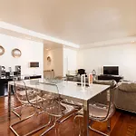Lägenhet Exclusive Chiado Deluxe, Elegant & Spacious 3 Br Lisboa